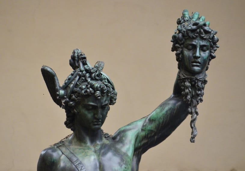 sculpture perseus holding head medusa